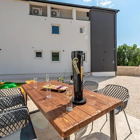 2 Bedroom Gorgeous In Jasenice Apartment Jasenice (Zadar)